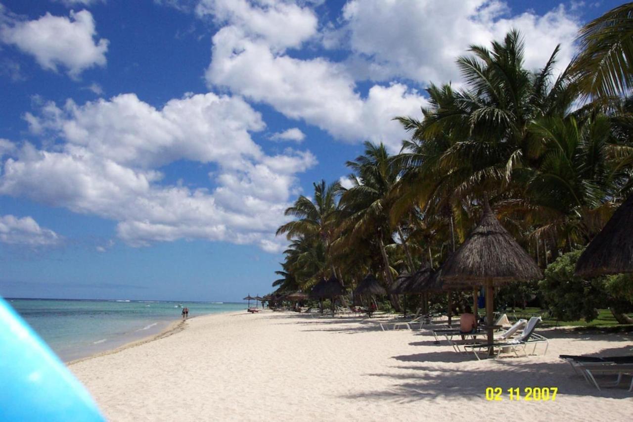 Lovely Apartment In Flic En Flac, Close To The Beach And All Amenities. Buitenkant foto